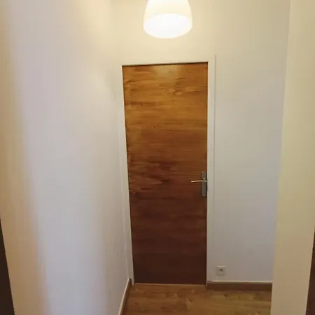 3 A Apartment *
