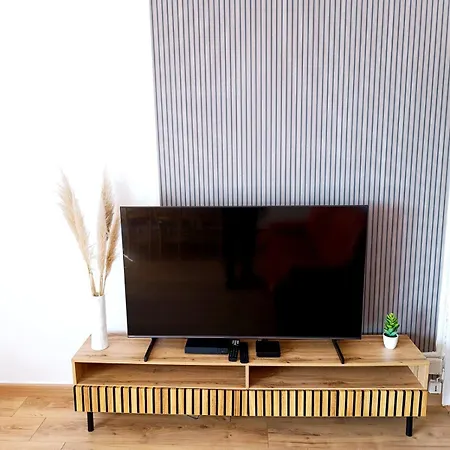 3 A Apartament Sedan
